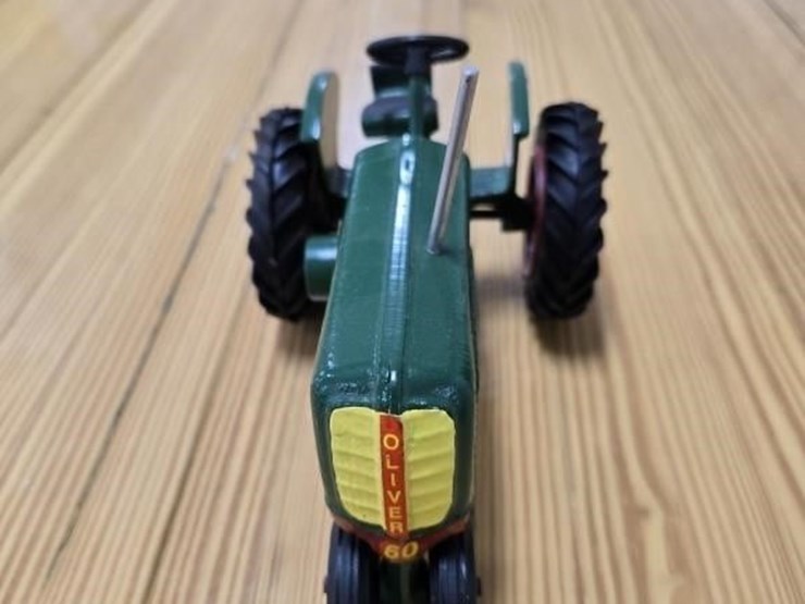 oliver-60-image-5