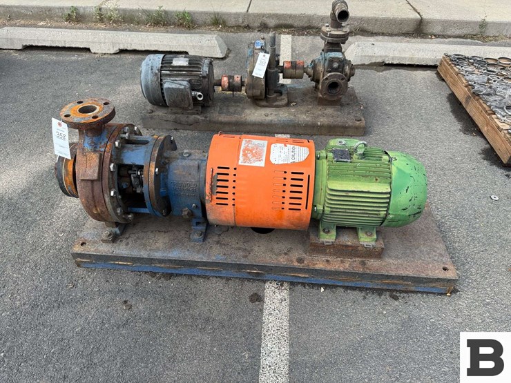 water-pump-with-motor-image-1