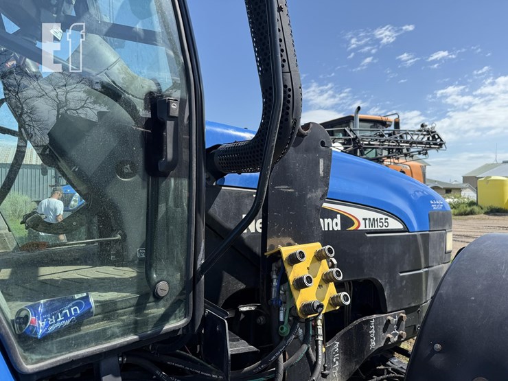 2006-new-holland-tm155-image-23