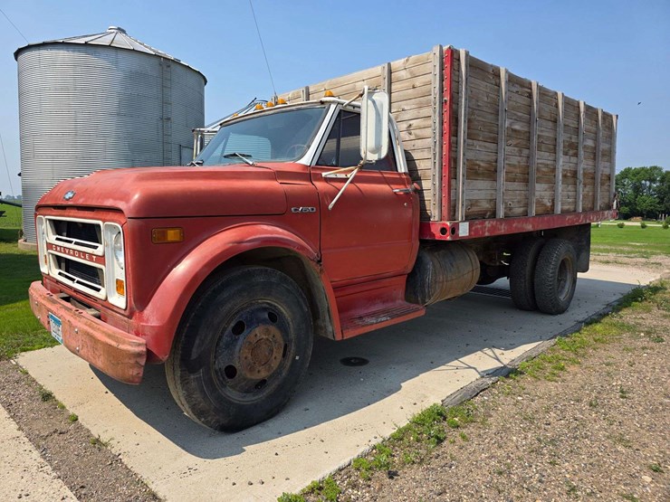 1970-chevrolet-c50-image-1