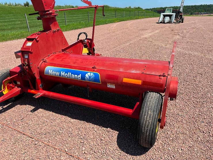 2013-new-holland-38-image-14