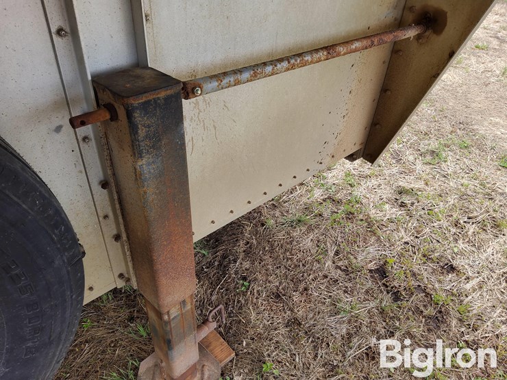 2002-wilson-5724t-t/a-gooseneck-livestock-trailer-image-14