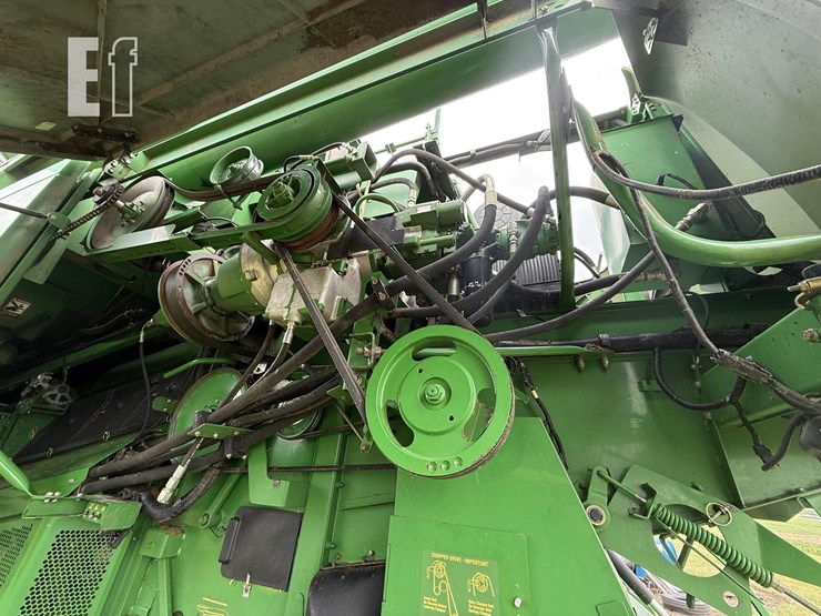 2001-john-deere-9750-image-25