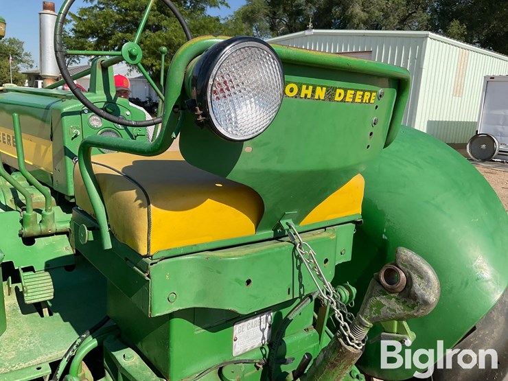 1957-john-deere-720-image-13