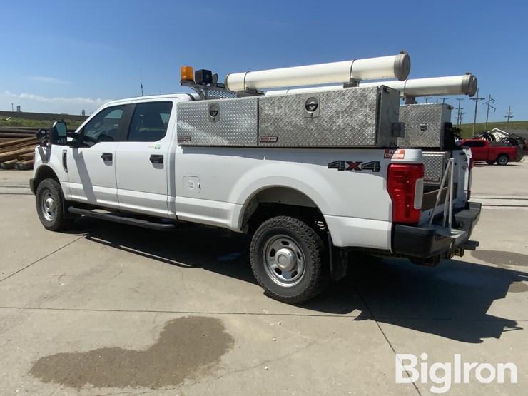 2017-ford-f350-xl-image-7