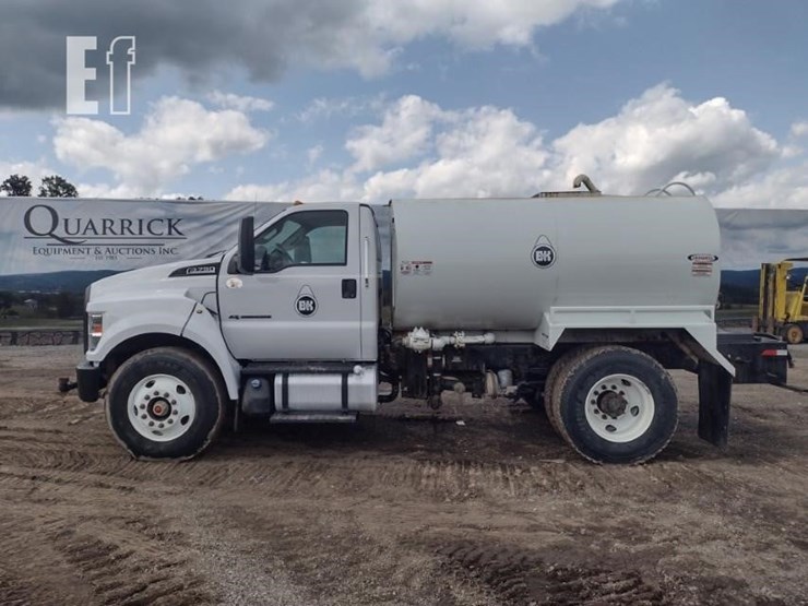ford-f750-image-1