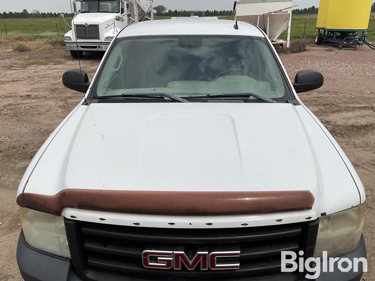 2009-gmc-sierra-1500-image-13