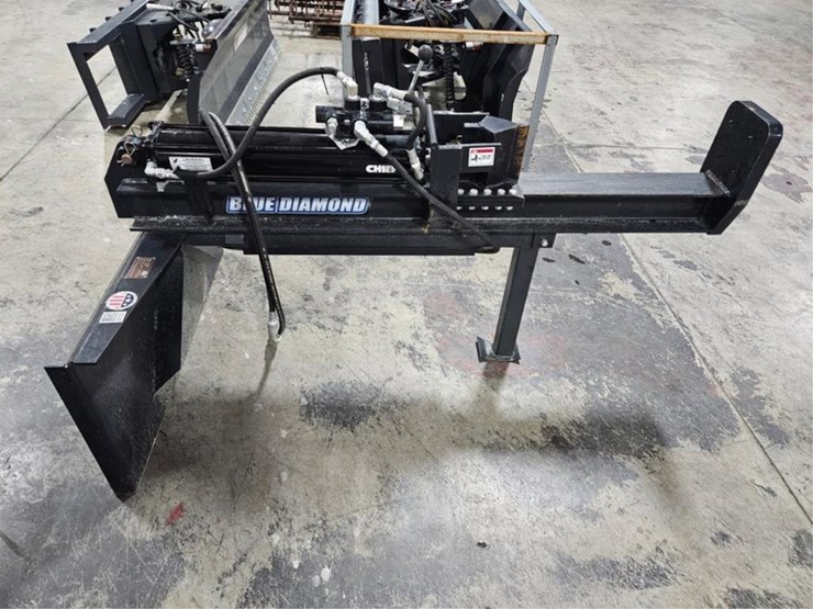 #377-•-blue-diamond-150000-skid-steer-log-splitter-image-6