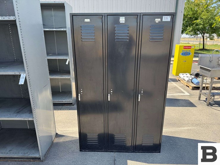metal-ventilated-lockers-image-1