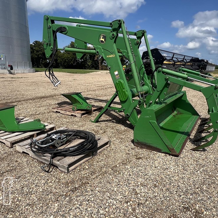 2011 JOHN DEERE H480