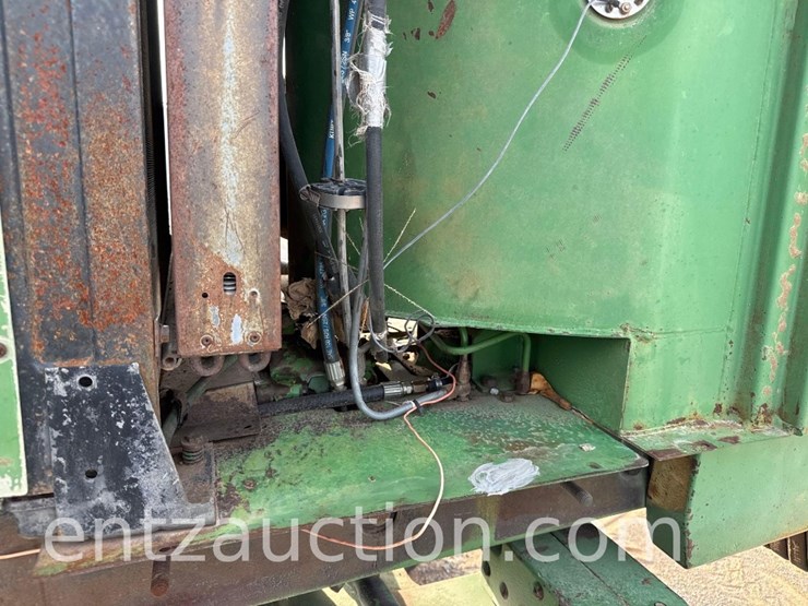 john-deere-4840-image-30