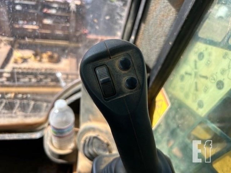 2021-caterpillar-259d3-image-14