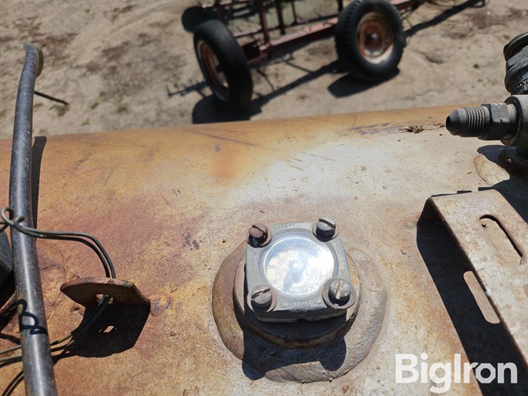 1000-gallon-portable-propane-storage-tank-image-11