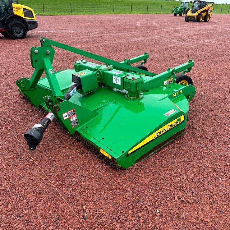 JOHN DEERE MX8