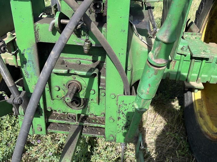 john-deere-2010-image-10