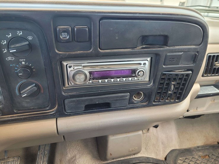 1994-dodge-ram-1500-image-10