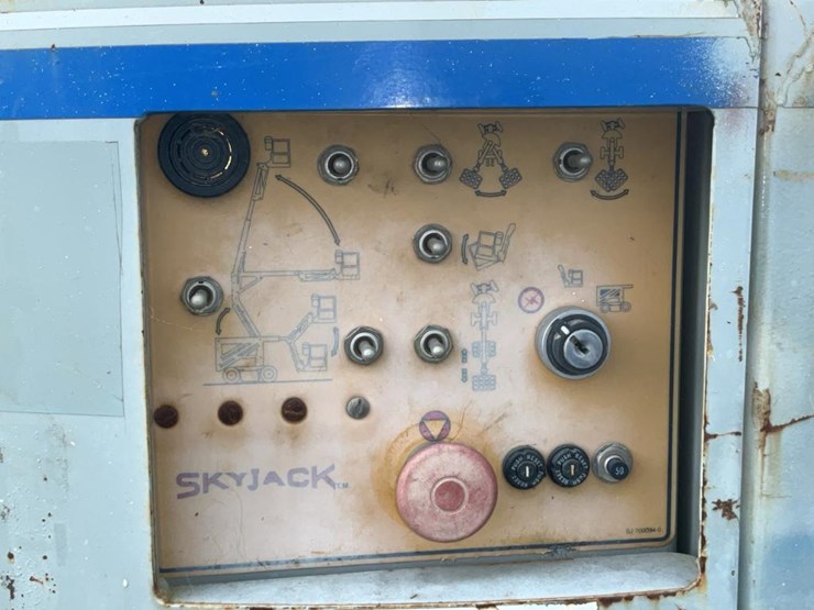1995-skyjack-sjkb33n-image-19