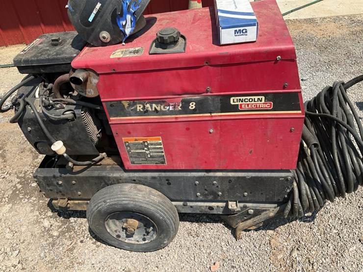 #109a-•-lincoln-electric-portable-welder-image-21
