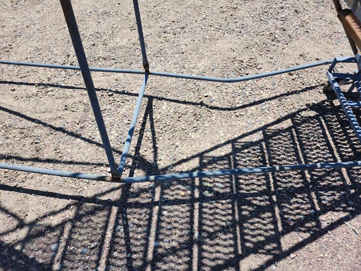 12-step-rollaway-ladder-image-5