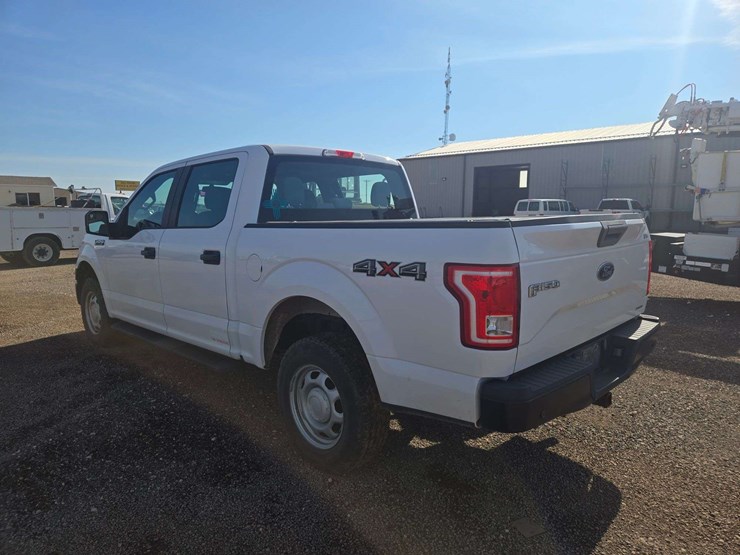 2015-ford-f150-xlt-image-4