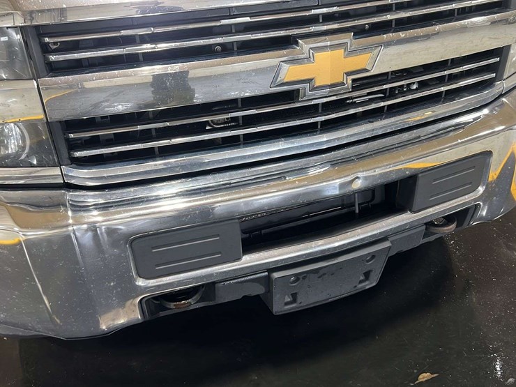 2016-chevrolet-silverado-2500hd-image-39