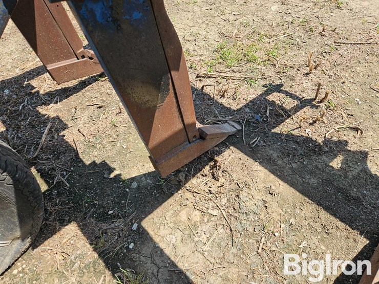5-shank-3-pt-ripper-w/adjustable-gauge-wheels-image-14