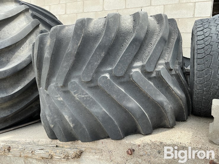 48-x-31.00-20-front-floater-tire-image-3