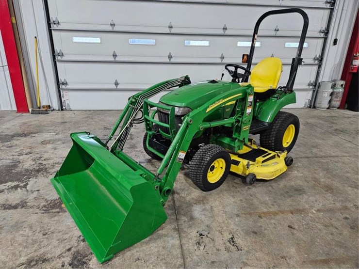 john-deere-2305-image-1