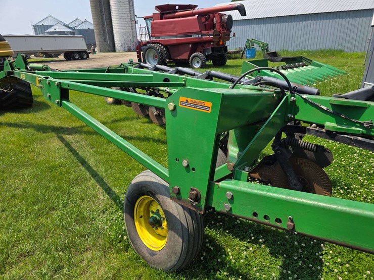 john-deere-3710-image-19