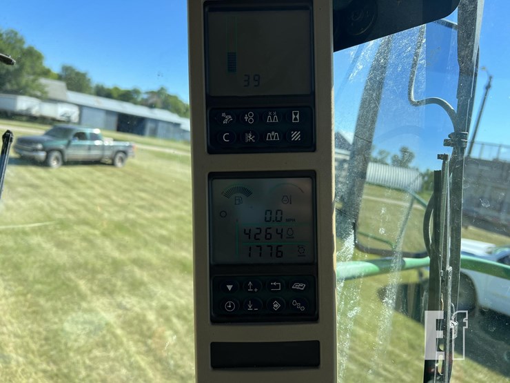 2008-john-deere-7450-image-23