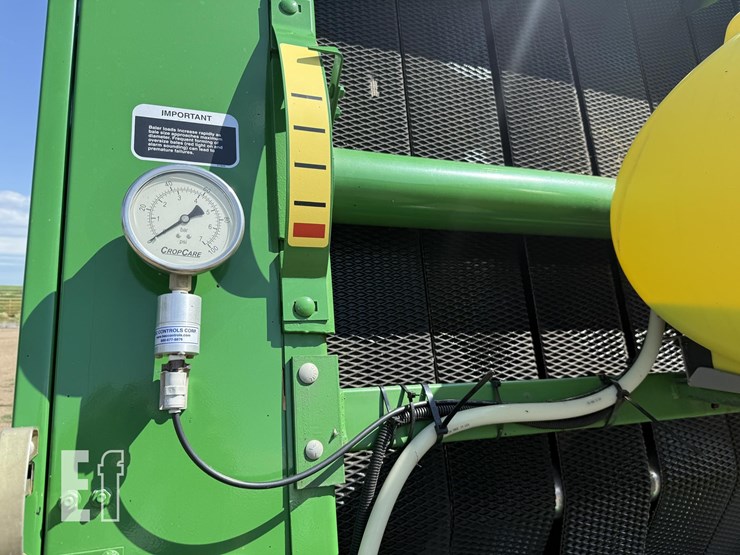 john-deere-568-image-22