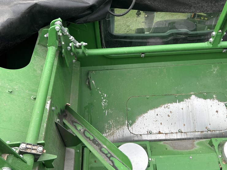 2019-john-deere-s780-image-97
