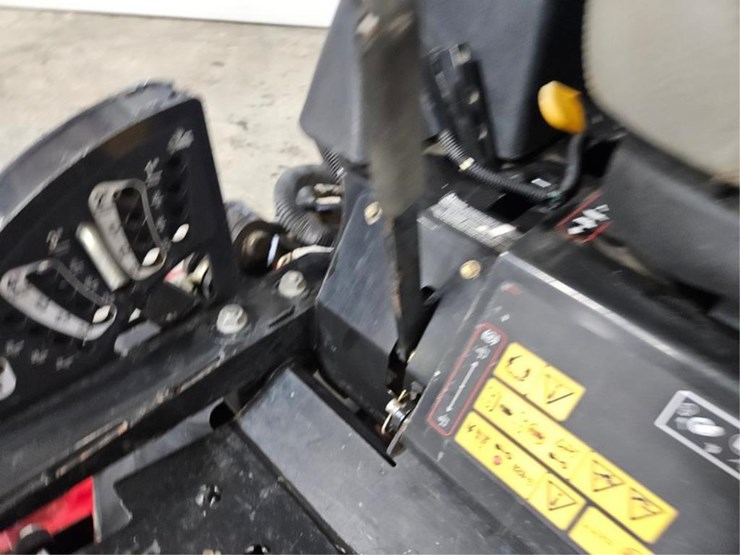 #389-•-toro-4000d-wide-area-mower-image-25