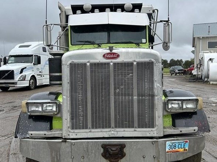 1997-peterbilt-357-image-9