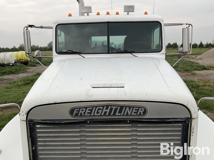 1991-freightliner-fld120-image-15