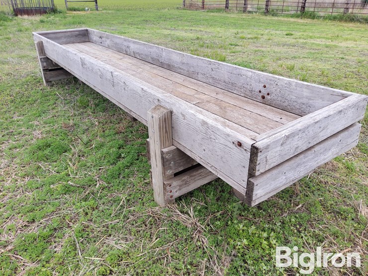 wood-feed-bunks-image-3