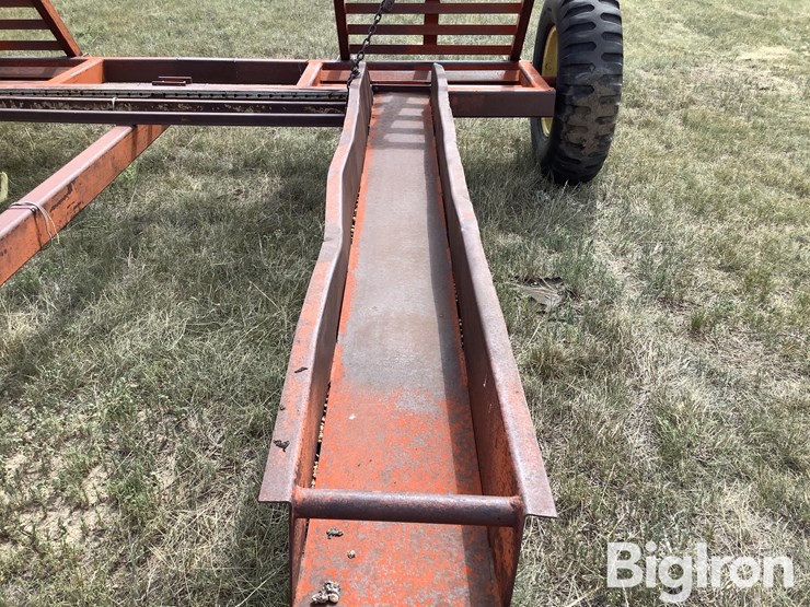 new-holland-s/a-windrower-trailer-image-10