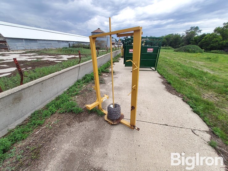 tarter-wire-fence-stretcher/unroller-image-7