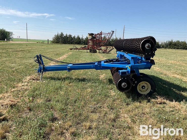 2011-landoll-3130-31-image-8