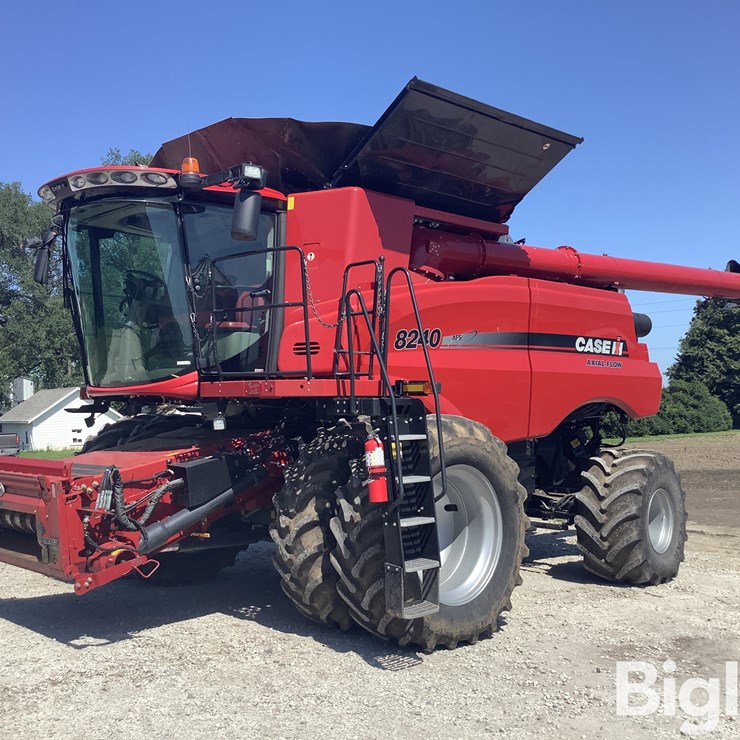 2016 CASE IH 8240