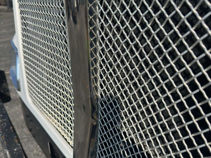 2006-kenworth-t300-image-16