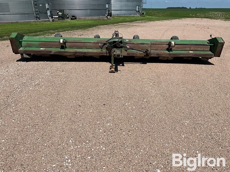 john-deere-120-image-2