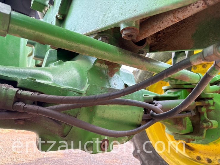 2005-john-deere-8320-image-41