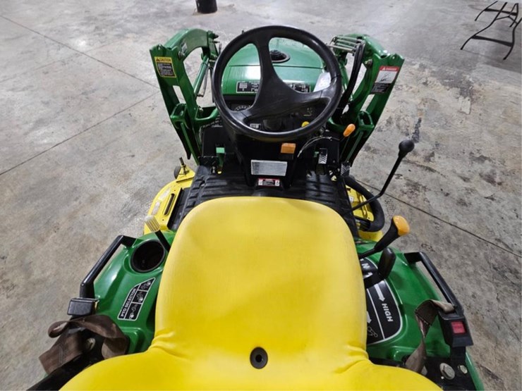 john-deere-2305-image-26