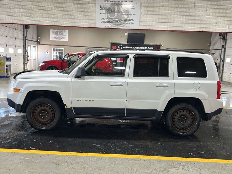 2015-jeep-patriot-image-2