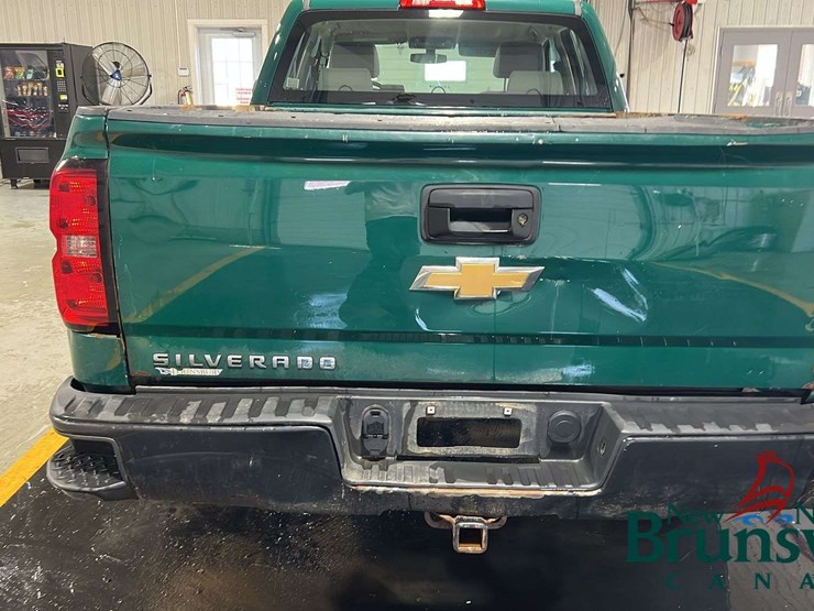 2017-chevrolet-silverado-1500-image-28