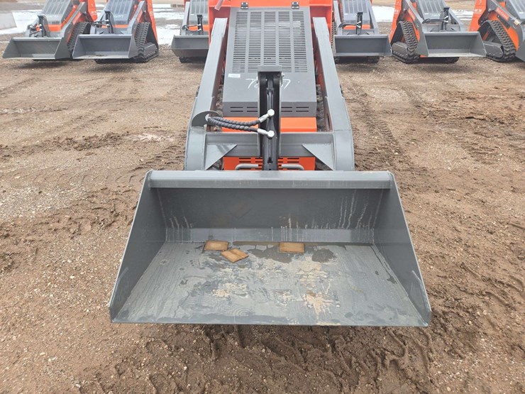 2024-hrc700-hurricane-mini-skid-steer-image-6