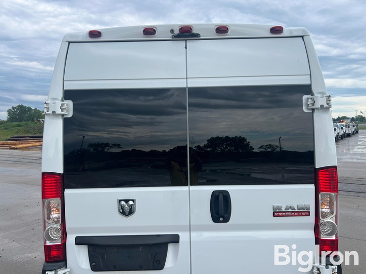 2015-ram-promaster-3500-image-18