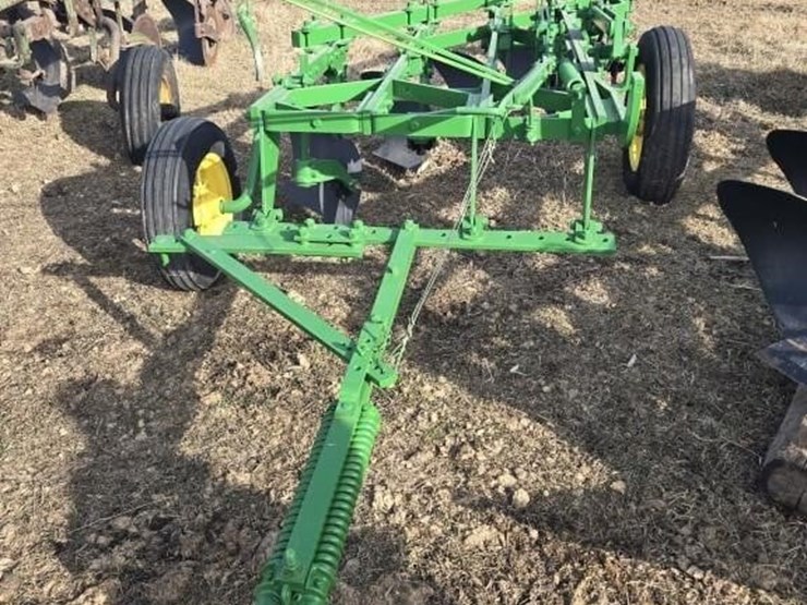 john-deere-5-image-1