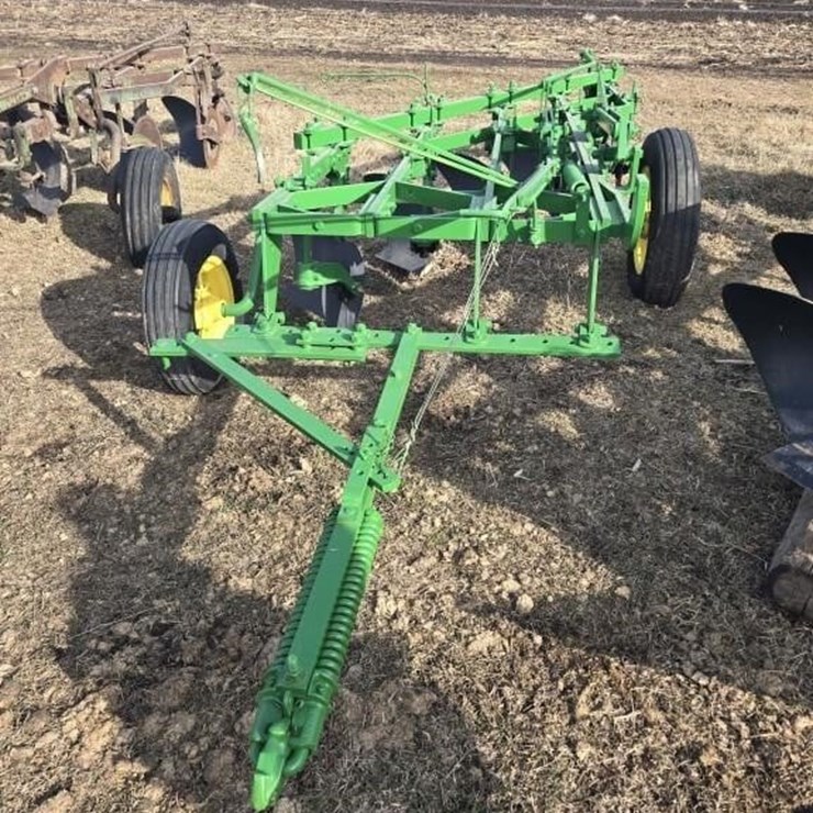 JOHN DEERE 5
